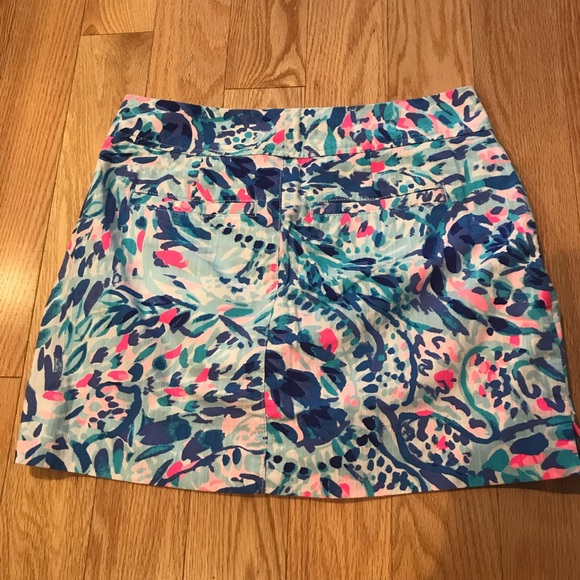 Bundle of Lilly Pulitzer like new skorts - Picture 3 of 7
